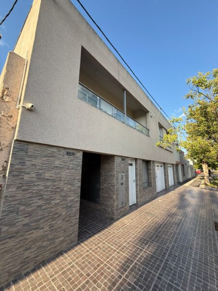 DEPARTAMENTO-LARREA 1551