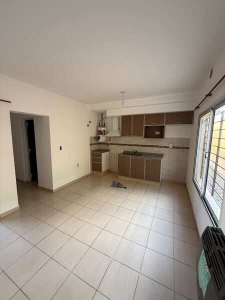 DEPARTAMENTO-LARREA 1551